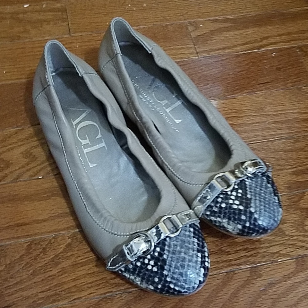 AGL Attilio Giuti Leombruni Flats (womens 36)